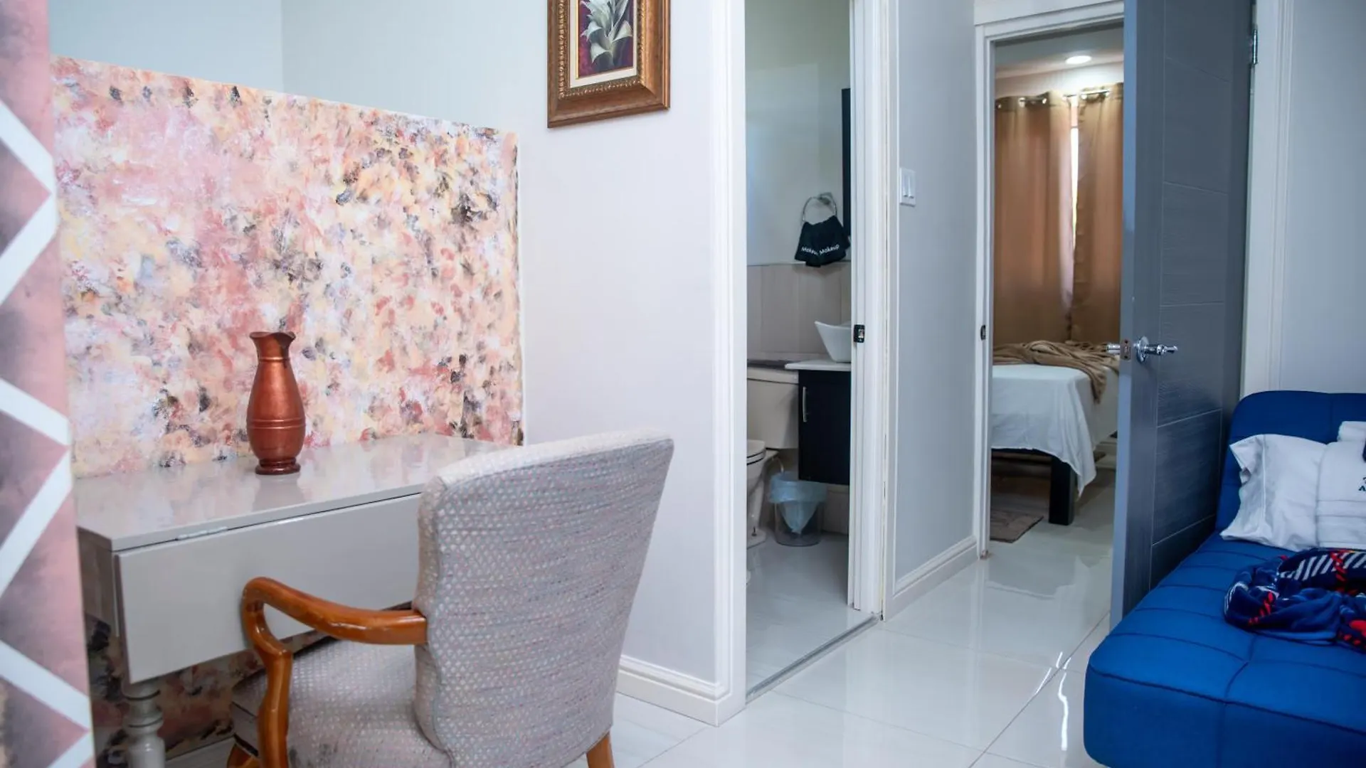 Top Bay Apartments - All 5 Units مونتيغو باي