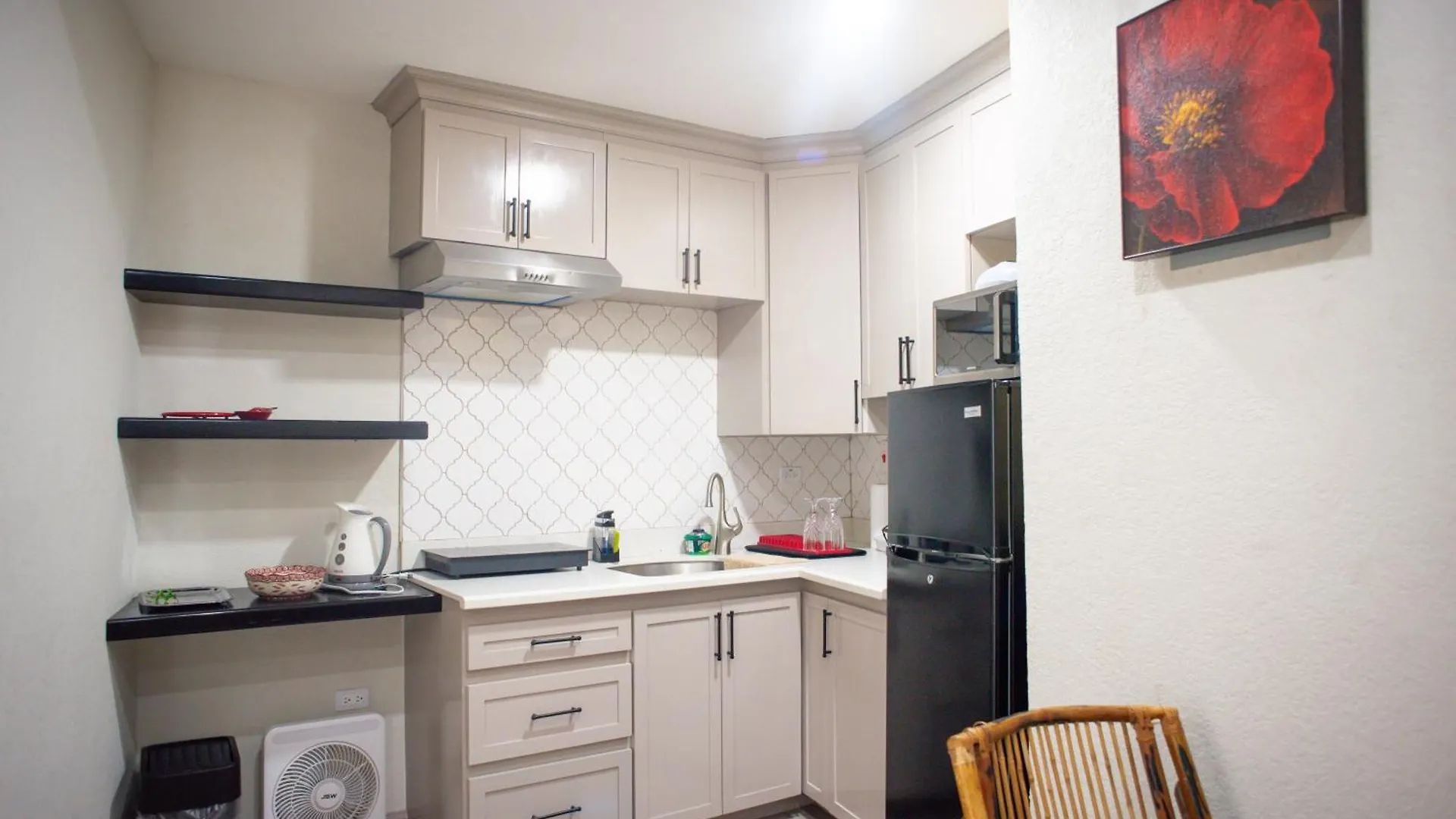 Top Bay Apartments - All 5 Units مونتيغو باي