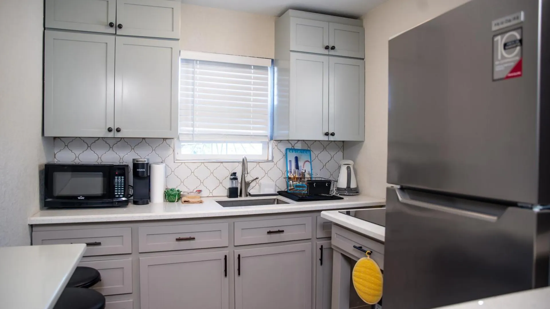 Top Bay Apartments - All 5 Units مونتيغو باي